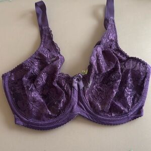Purple Lace Underwire Bra *NWOT*